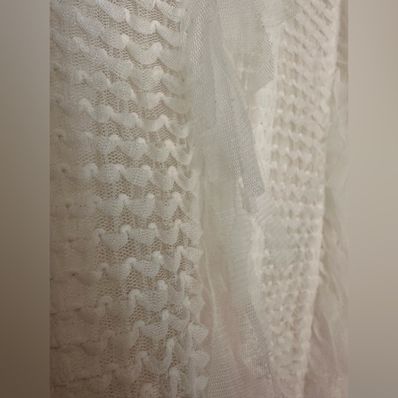 ZARA Blouse Crop Top Semi Sheer FEATHER Fringe NWOT - Picture 4 of 6